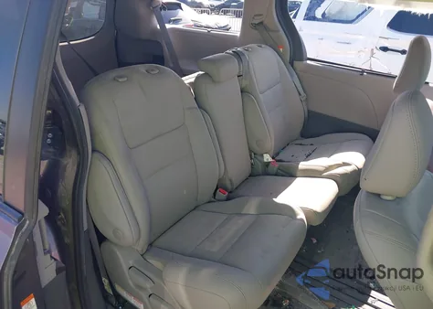 2020 Toyota Sienna Xle from USA, damaged, VIN 5TDYZ3DC4LS065398